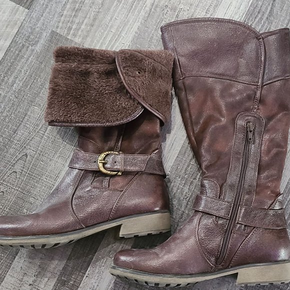 Brown Mid-Calf Boots - Picture 4 of 6